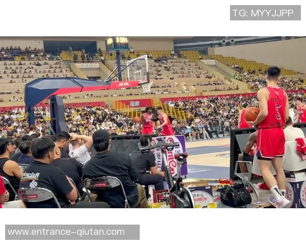 今天CBA精彩对决辽宁队与上海队比赛录像回顾与精彩瞬间分析